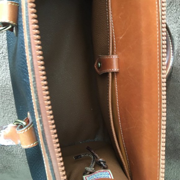 🎉Host Pick 🎉Vintage Dooney & Bourke Lg Black/Tan Satchel - Picture 10 of 12